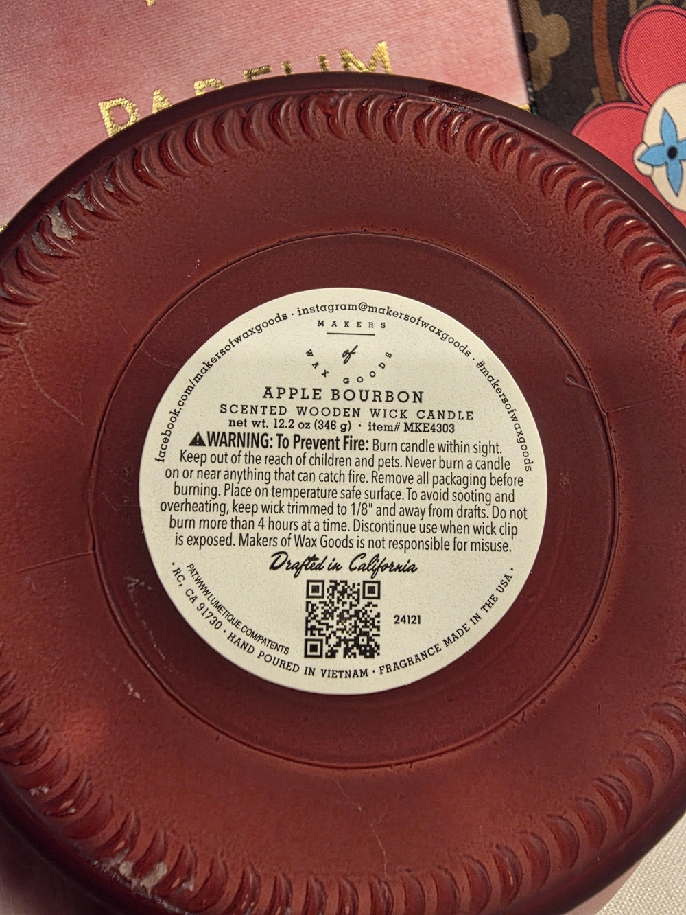 Apple Bourbon Candle - Picture 2 of 3